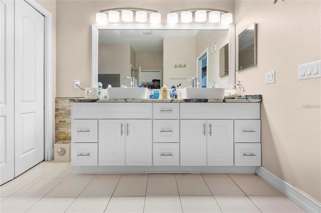 13040 QUIGLEY AVENUE, Weeki Wachee, FL 34614
