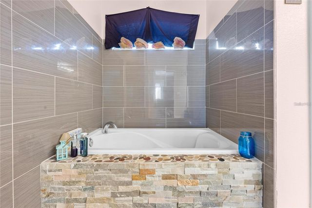 13040 QUIGLEY AVENUE, Weeki Wachee, FL 34614