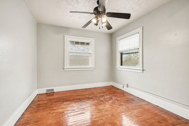 915 Walwood Place, Kalamazoo City, MI 49007