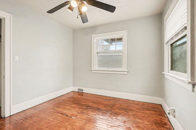 915 Walwood Place, Kalamazoo City, MI 49007