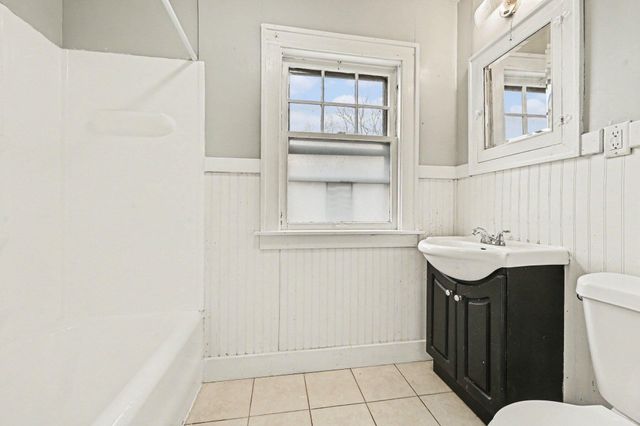 915 Walwood Place, Kalamazoo City, MI 49007