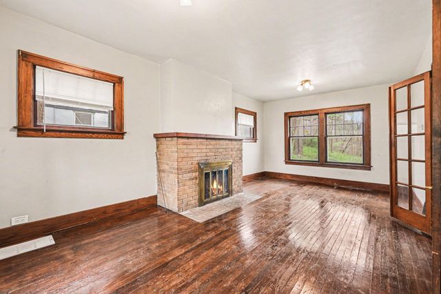 915 Walwood Place, Kalamazoo City, MI 49007