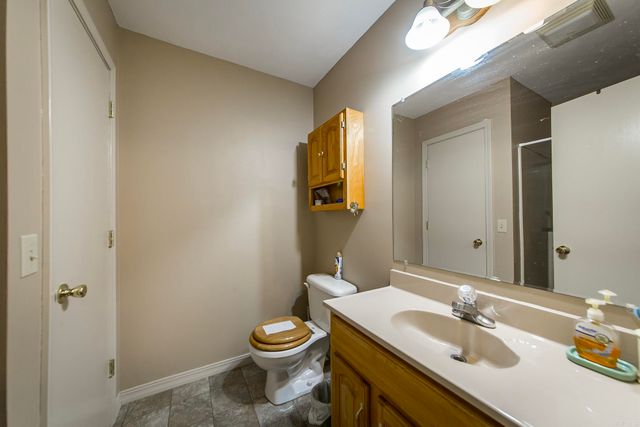 143 Hurricane Dr., Greers Ferry, AR 72067