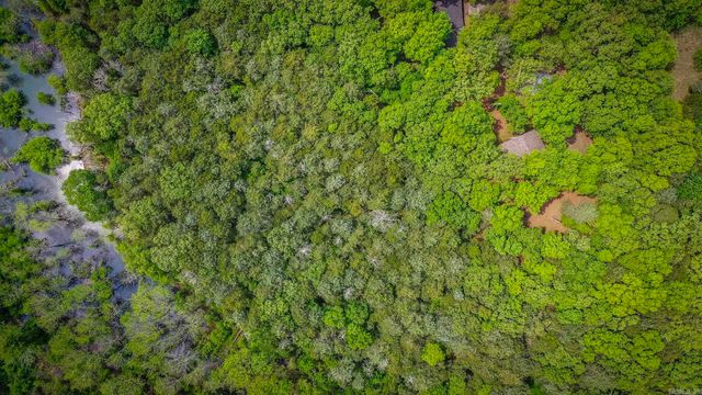 143 Hurricane Dr., Greers Ferry, AR 72067