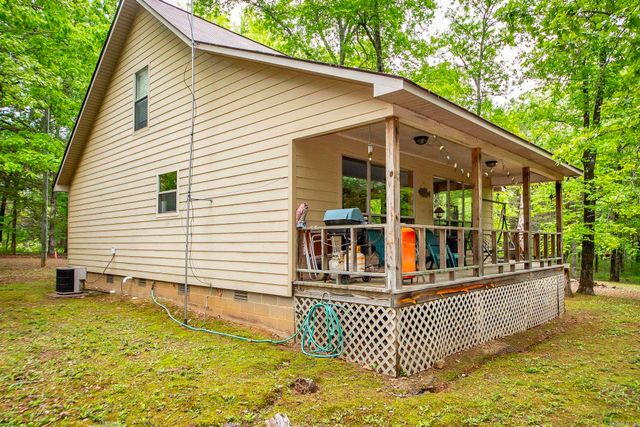 143 Hurricane Dr., Greers Ferry, AR 72067