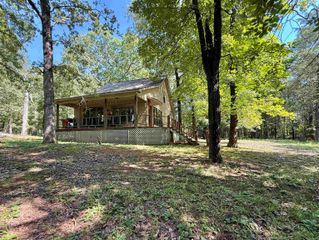 143 Hurricane Dr., Greers Ferry, AR 72067