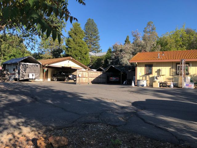 8288 Prospect St, Mokelumne Hill, CA 95245