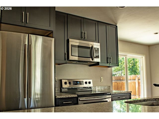 104 N COLLEGE St, Joseph, OR 97846