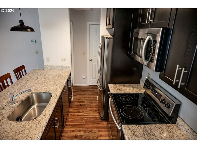 104 N COLLEGE St, Joseph, OR 97846