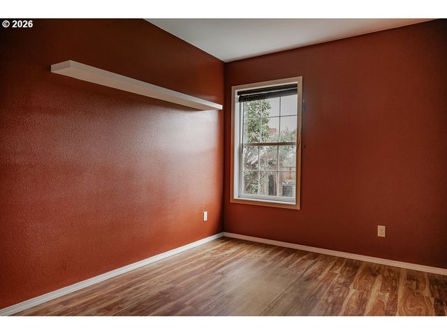 104 N COLLEGE St, Joseph, OR 97846