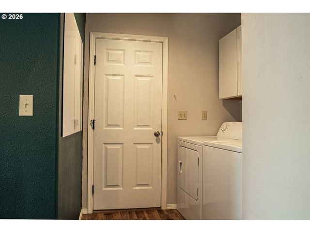 104 N COLLEGE St, Joseph, OR 97846