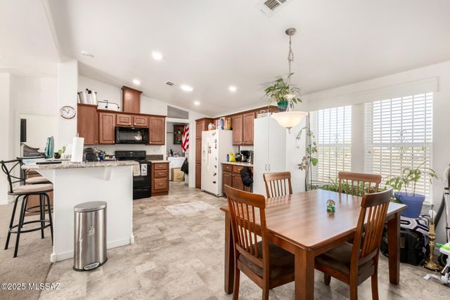 11235 S Alyce Avenue, Tucson, AZ 85736