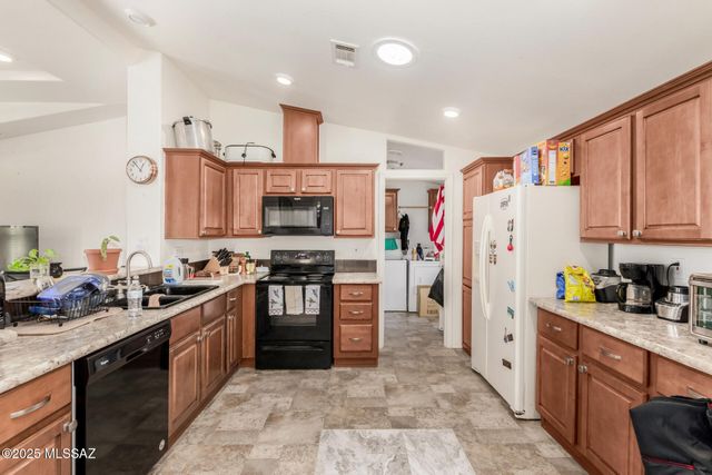 11235 S Alyce Avenue, Tucson, AZ 85736