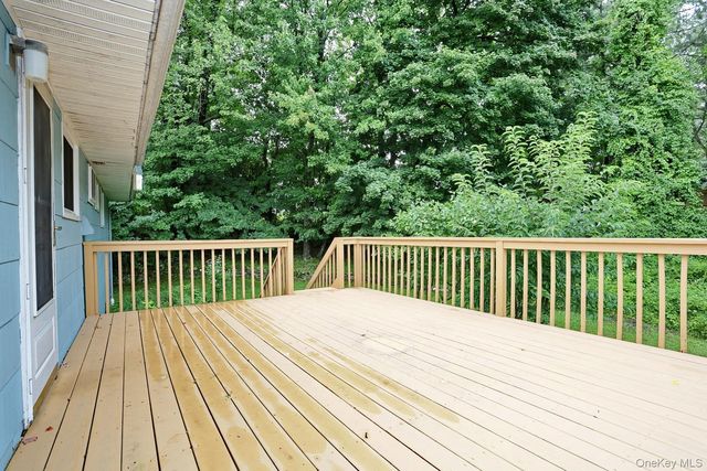 5 Fairfield Terrace, West Nyack, NY 10994