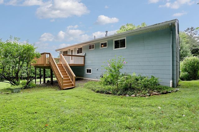 5 Fairfield Terrace, West Nyack, NY 10994