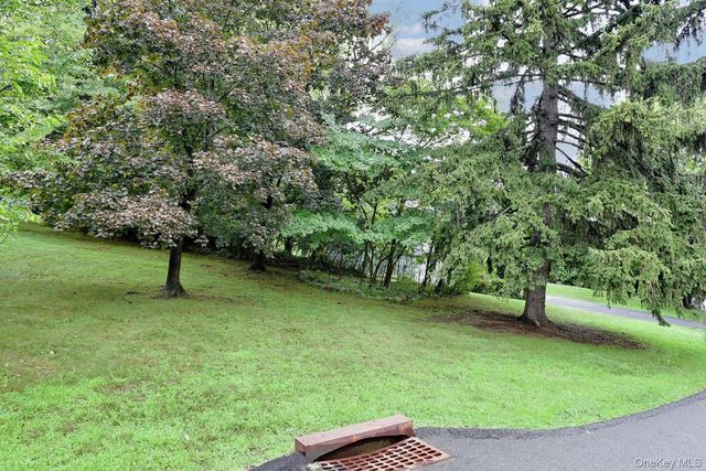 5 Fairfield Terrace, West Nyack, NY 10994