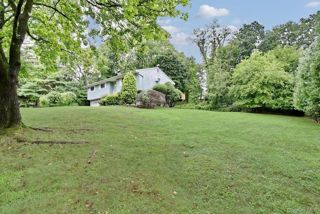 5 Fairfield Terrace, West Nyack, NY 10994