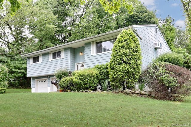 5 Fairfield Terrace, West Nyack, NY 10994