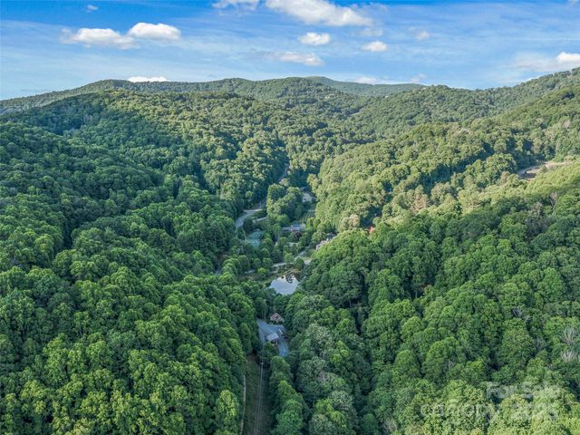 186 Hamlin Lane, Mars Hill, NC 28754