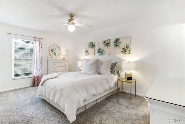 4347 Chateau De Ville Drive G, St Louis, MO 63129