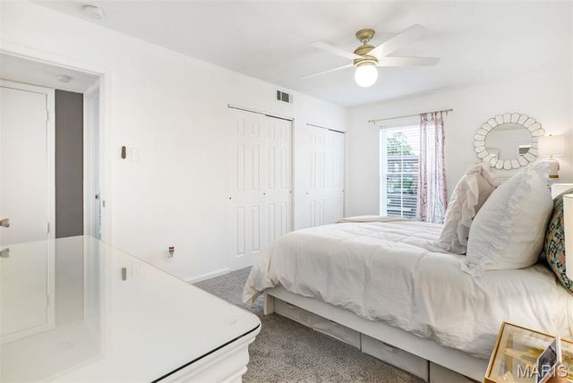 4347 Chateau De Ville Drive G, St Louis, MO 63129