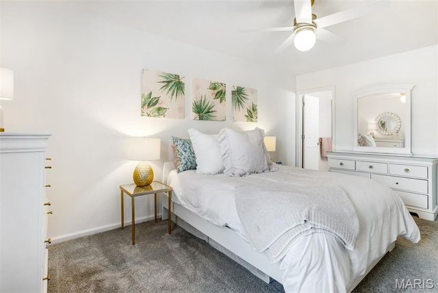 4347 Chateau De Ville Drive G, St Louis, MO 63129