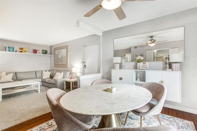 4347 Chateau De Ville Drive G, St Louis, MO 63129