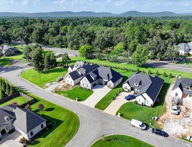 139 Arlington Park Drive, Hot Springs, AR 71901