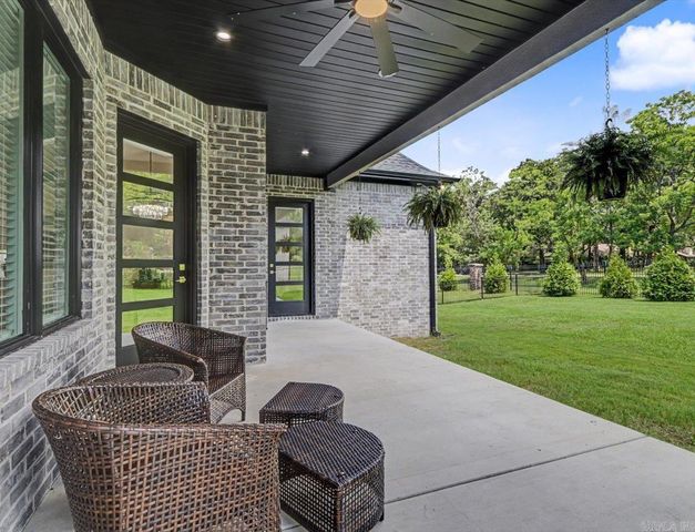 139 Arlington Park Drive, Hot Springs, AR 71901