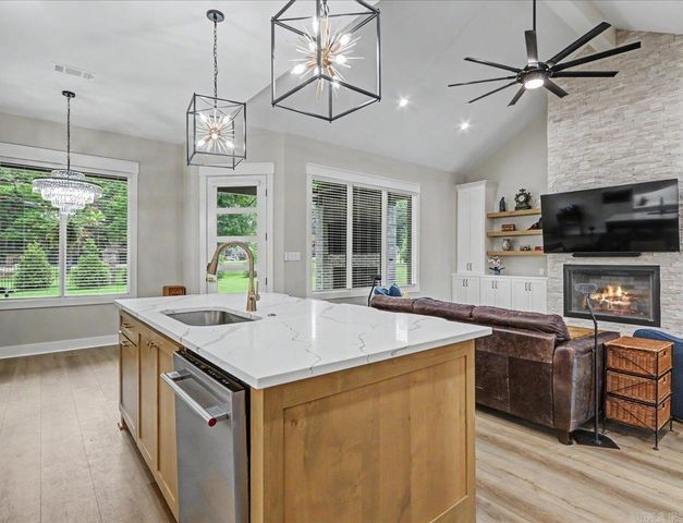 139 Arlington Park Drive, Hot Springs, AR 71901