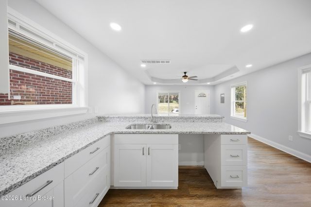 2012 Standard Ave, Louisville, KY 40210