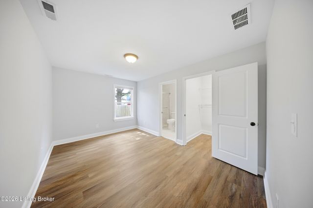 2012 Standard Ave, Louisville, KY 40210