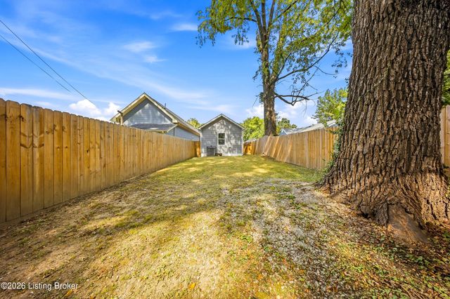 2012 Standard Ave, Louisville, KY 40210