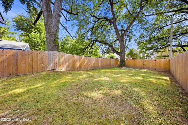 2012 Standard Ave, Louisville, KY 40210