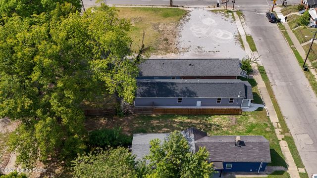 2012 Standard Ave, Louisville, KY 40210