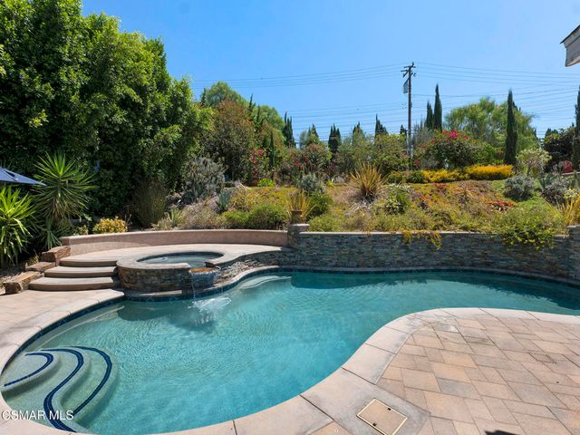 1450 Calle Avellano, Thousand Oaks, CA 91360