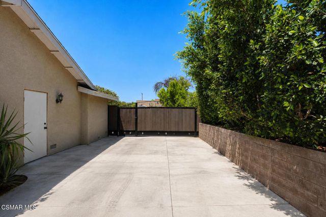 1450 Calle Avellano, Thousand Oaks, CA 91360