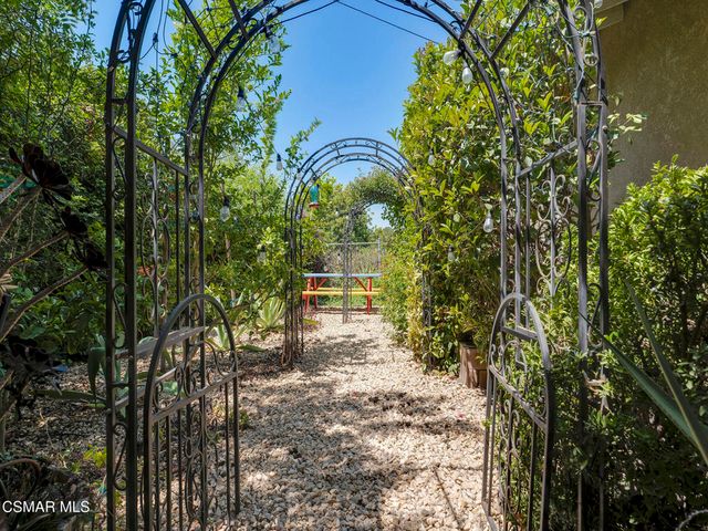 1450 Calle Avellano, Thousand Oaks, CA 91360