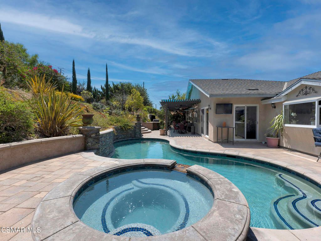 1450 Calle Avellano, Thousand Oaks, CA 91360