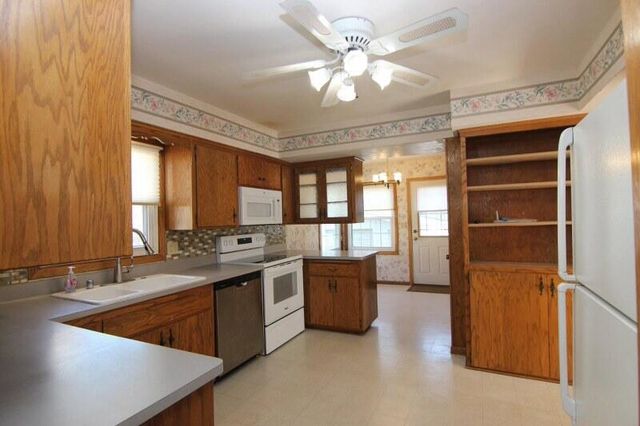 514 E Maple STREET, Horicon, WI 53032