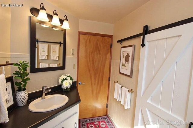 514 E Maple STREET, Horicon, WI 53032