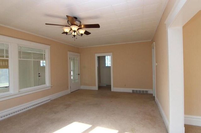 514 E Maple STREET, Horicon, WI 53032