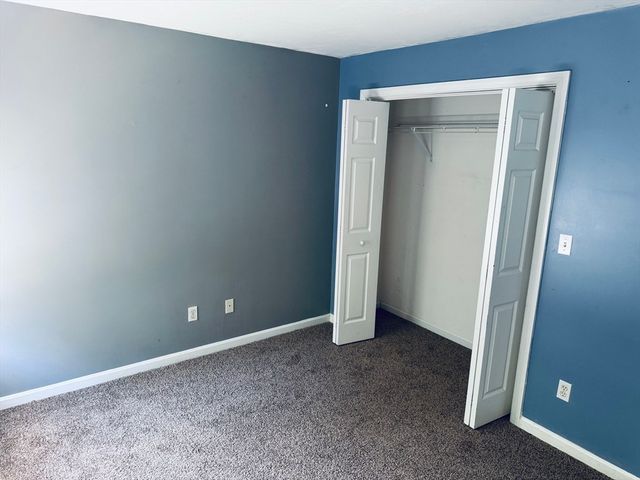 3841 N Main St, Fall River, MA 02720