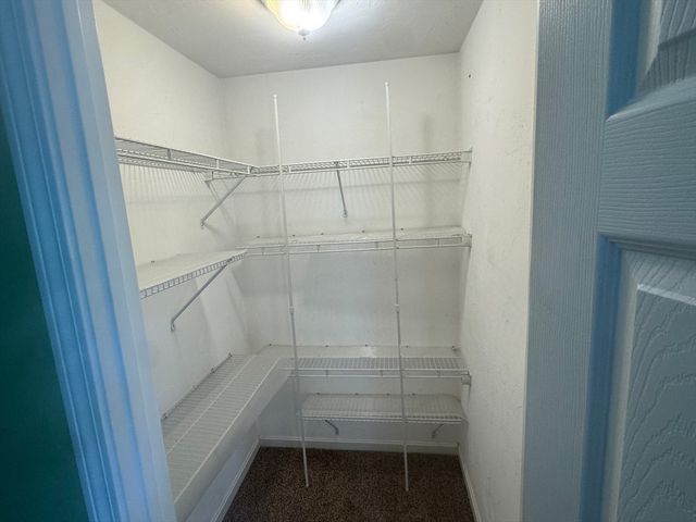 3841 N Main St, Fall River, MA 02720