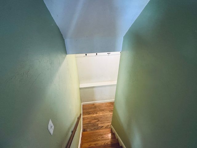 3841 N Main St, Fall River, MA 02720