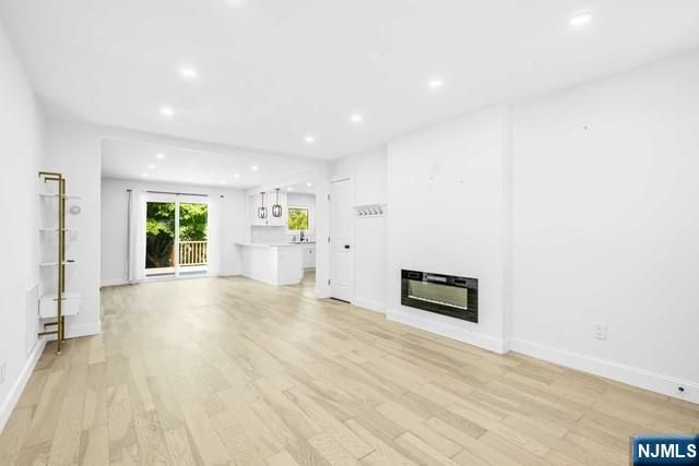 21-15 Exeter, Fair Lawn, NJ 07410