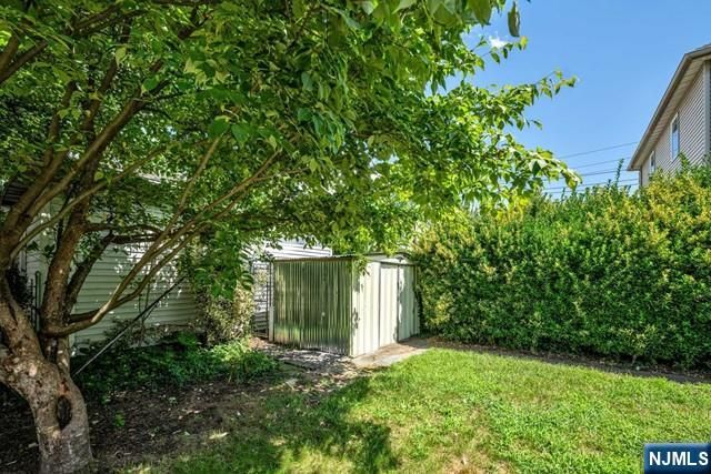 21-15 Exeter, Fair Lawn, NJ 07410