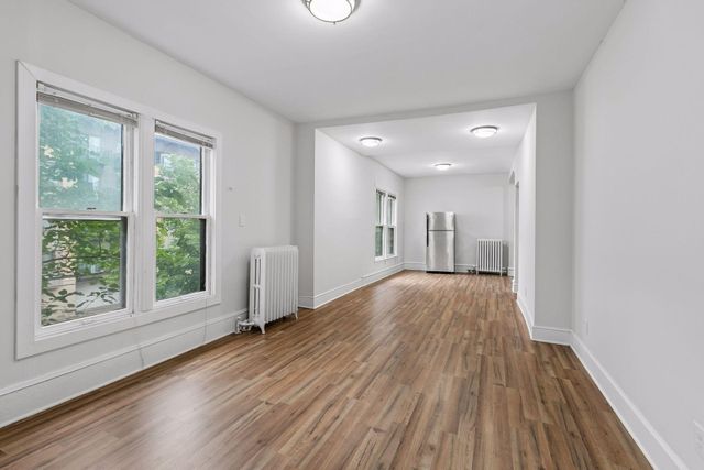 1300 Grand Street NE, Minneapolis, MN 55413