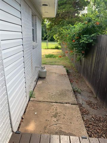 1444 NW 40th st, Lawton, OK 73505