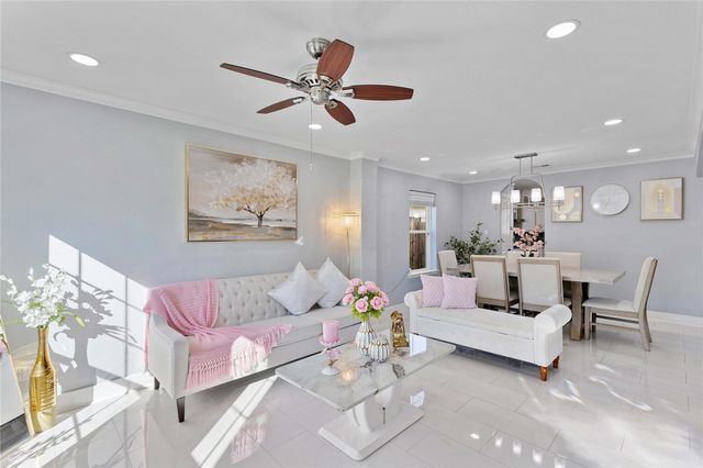 405 Mystic Trail Loop, Houston, TX 77339